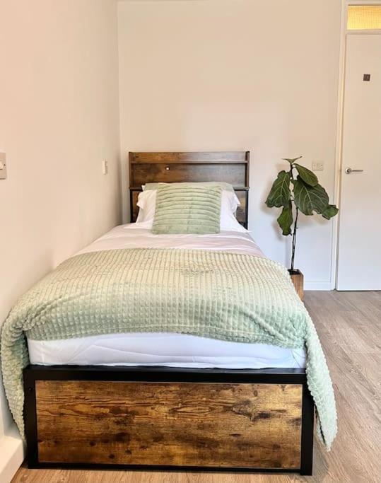 Gorgeous Flat 10 Min Walk To Stadium Free Parking London Exterior foto